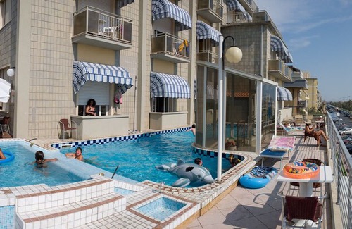 Lido di Camaiore Hotel | Hotel Residence Villa Jolanda