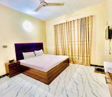 Gulshan-e-Iqbal Casa | Hotel Rest Inn