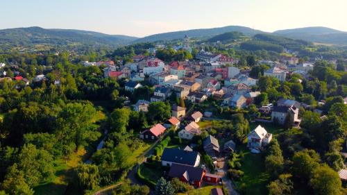 Rymanow-Zdroj Cama Y Desayuno | Hotel Restauracja Jaś Wędrowniczek