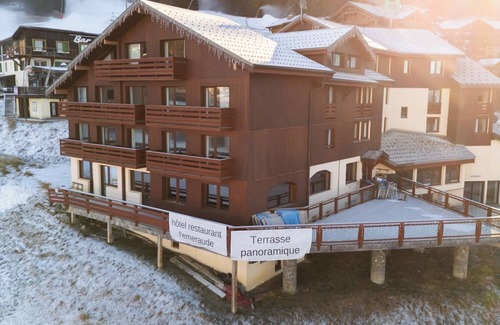 Vallandry Apartamento | Hotel*** Restaurant & Bar in the heart of Peisey-Vallandry at the foot of the slopes