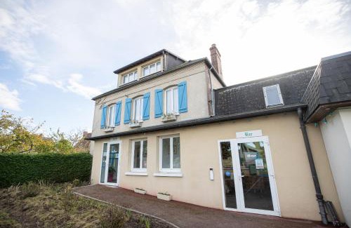 Notre Dame de la Garenne Hotel | Hotel Restaurant des 4 Ecluses