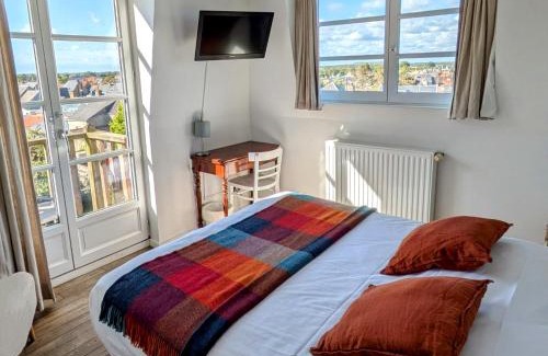 Le Crotoy Hotel | Hotel Restaurant Les Tourelles
