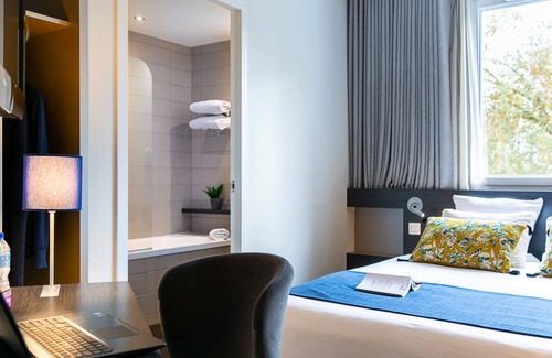 Bouffere Hotel | HOTEL-RESTAURANT SAINT JAMES.