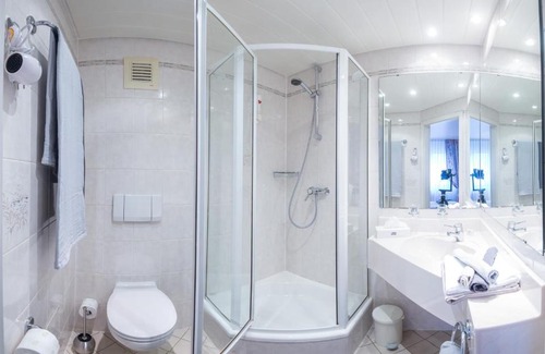 Monheim Hotel | Hotel & Restaurant Zum Vater Rhein