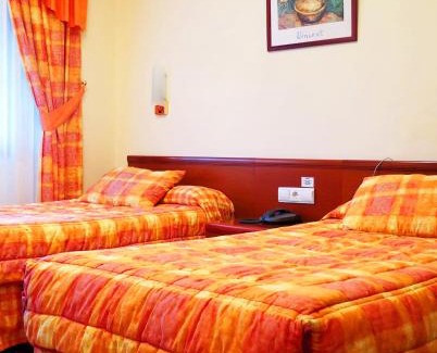 Oca de Arriba Hotel | Hotel Restaurante America