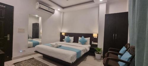 Tapovan Hotel | Hotel Rising Hills
