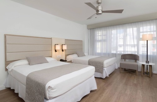 Mid Beach Hotel | Hotel Riu Plaza Miami Beach