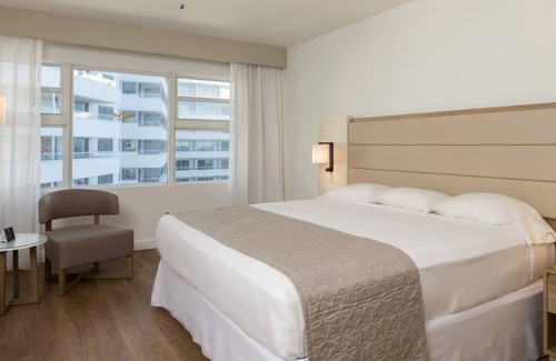 Mid Beach Hotel | Hotel Riu Plaza Miami Beach