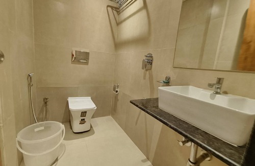 Goregaon West Hotel | Hotel Riva International - Near Nesco Center