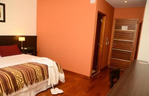 Chascomús Hotel | Hotel Roble Blanco