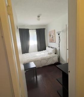Coquitlam Casa | Hotel Room 2