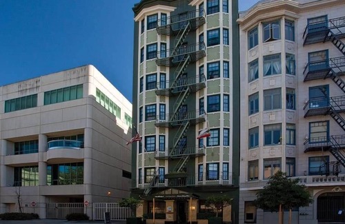 Fillmore District Condominio | Hotel Room Performing Arts Venues Theater Lover!
