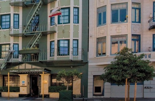 Fillmore District Condominio | Hotel Room Performing Arts Venues Theater Lover!