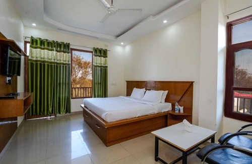 Sundarnagar Hotel | Hotel Roop