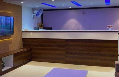 Surat Hotel | Hotel Rose inn