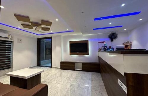Surat Hotel | Hotel Rose inn