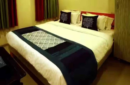 Ahmedabad Hotel | Hotel Royal Apple