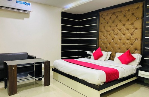 Kanpur Hotel | Hotel Royal Galaxy
