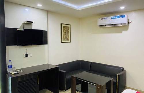 Kanpur Hotel | Hotel Royal Galaxy