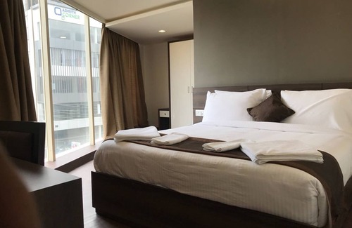 Electronics City Hotel | Hotel Royal Inn