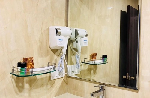 Electronics City Hotel | Hotel Royal Inn