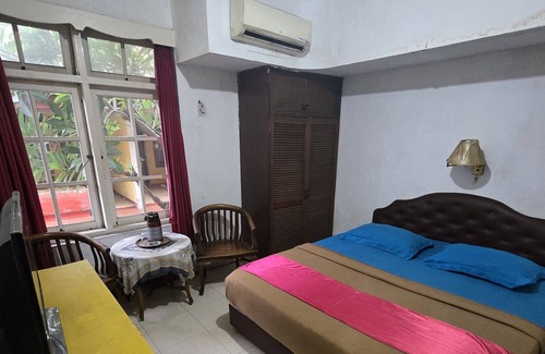 Gambir Cama Y Desayuno | Hotel Royal Juanda