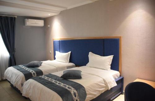Bonaberi Hotel | Hotel Royal Palace