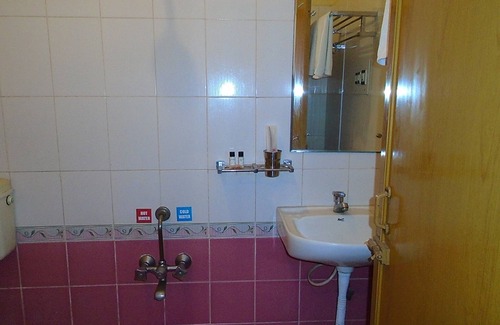 Krishnarajapura Hotel | Hotel Royal Residency