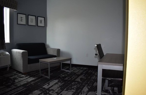 Westfield Hotel | Hotel Royale