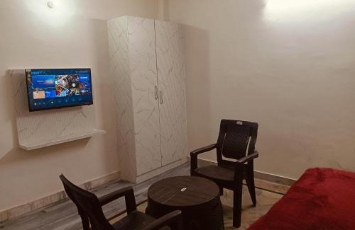 Patparganj Cama Y Desayuno | Hotel RR Residency by SBR hospitality
