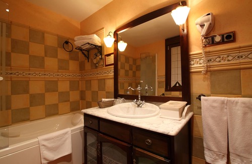 Mondéjar Hotel | Hotel Rural Casona De Torres