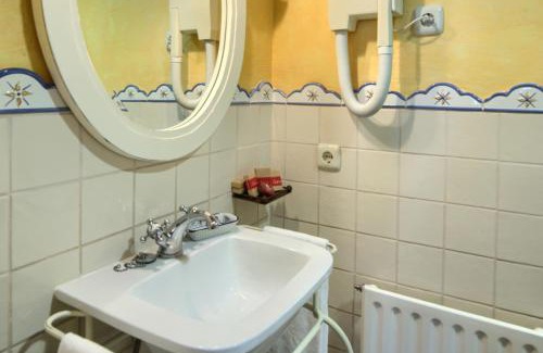 Burgui Casa | Hotel Rural El Almadiero