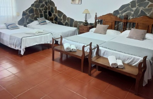 Montijo Casa | Hotel Rural Villa Torreaguila