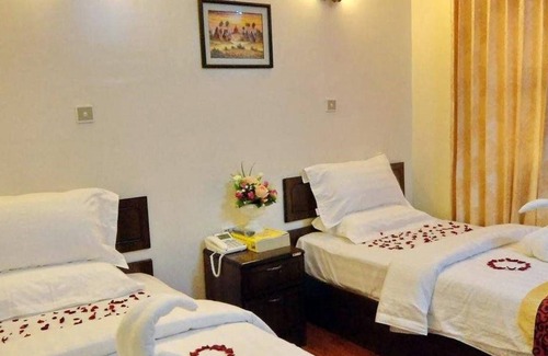 Mandalay Hotel | Hotel Sahara