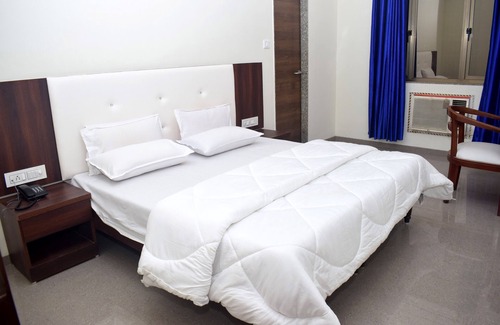 Gorakhpur Hotel | Hotel Sai Grand