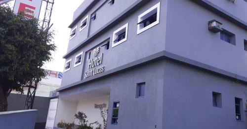 Zona Leste Hotel | Hotel Saint Lucas