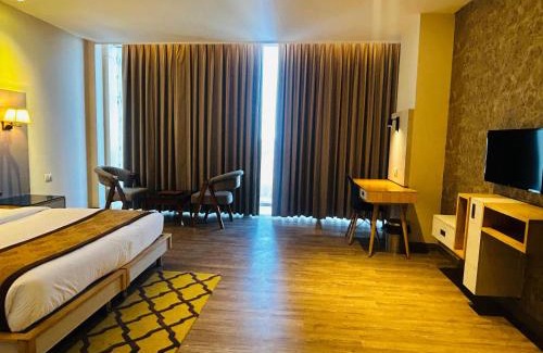Gurugram Hotel | Hotel Sakura Gold