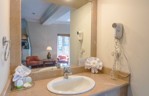 Zona 10 Hotel | Hotel San Carlos
