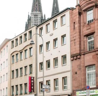 Altstadt-Nord Hotel | Hotel Sandmanns am Dom
