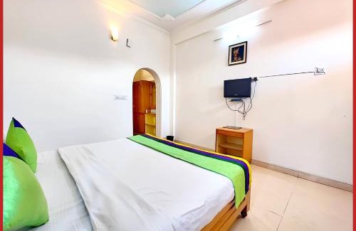 Nainital Hotel | Hotel Sapphire Stay- A Luxury Resort with All Room Attached Balcony and Valley View - Wifi - Restaurant - Parking and Children Play Ground Available - Best Resort in Nainital