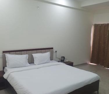 Satara Hotel | Hotel Sarang Executive