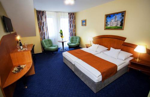 Ceske Budejovice Hotel | Hotel Savoy