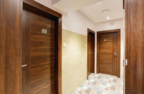 Andheri West Casa | Hotel Sea Breeze