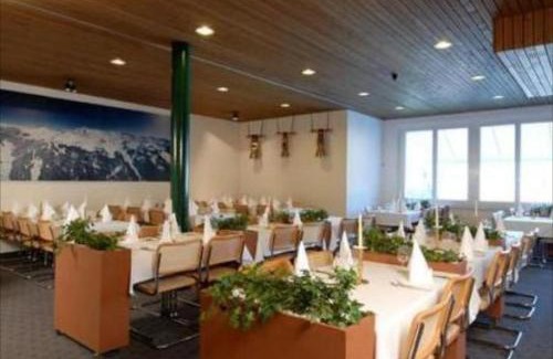Meiringen Hotel | Hotel Sherlock Holmes & Restaurant "200 m Gondola to Hasliberg Ski"