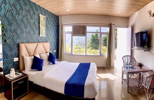 Mussoorie Hotel | Hotel Shiva Lake Mussorrie