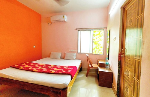 Puri Hotel | Hotel Shivangi In Near Temple Free Wi-Fi