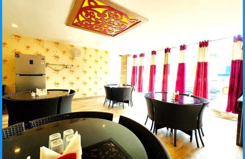 Cuttack Hotel | HOTEL SHIVANGI Near Sea Beach - Jagannath Temple - Free Wifi & Restaurant - Fully Air conditioned And Spacious Rooms - Best Hotel