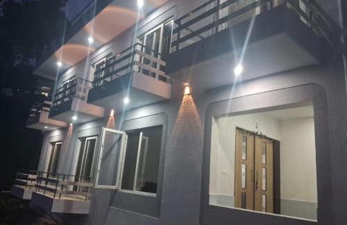 Lansdowne Hotel | Hotel Shivansh