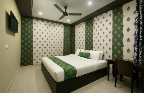 Varanasi Hotel | HOTEL SHIVAYY MAJESTIC - BHU Sundarpur Road 3km from KASHI VISHWANATH TEMPLE