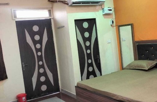 Mathura Hotel | Hotel Shivoham
